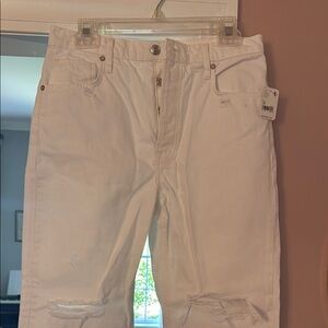 Free people new with tag White Distressed Jeans
